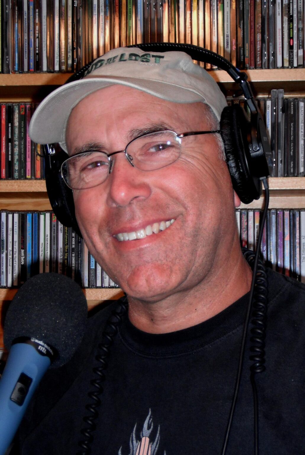 THE CLINT BEACHWOOD SHOW - Oldies Radio Live 365